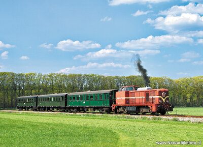 ansichtkaart diesel-elektrische locomotief NS 2530