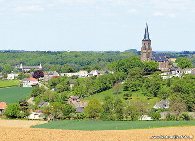 ansichtkaart Sint-Martinuskerk in Vijlen